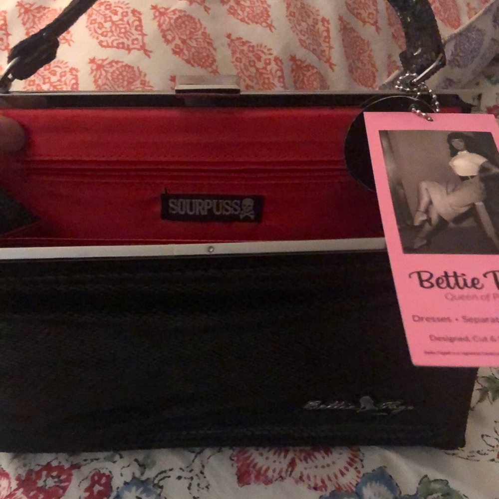 Bettie Page handbag by Sourpuss